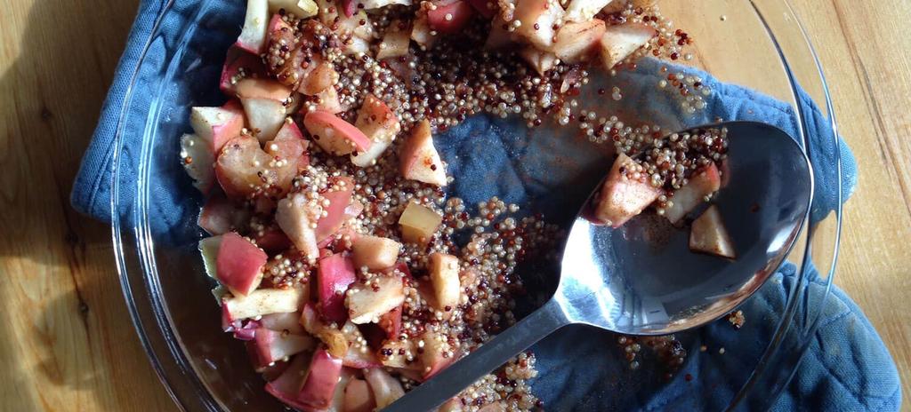 Apple Quinoa Breakfast Bake #breakfast #vegetarian #eggfree #vegan #glutenfree #dairyfree 7 ingredients 50 minutes 3 