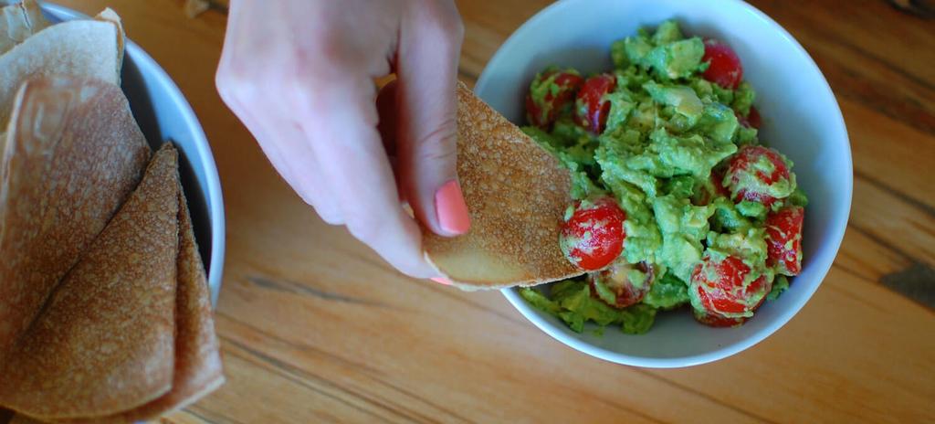 Guacamole with Brown Rice Chips #snack #appetizer #vegetarian #vegan #nutfree #eggfree #glutenfree #dairyfree 5 ingredients 15 minutes 2 Servings 1. 2. Preheat oven to 415.