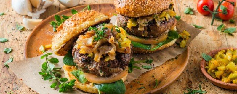 Atchar Beef Burgers Tuesday 10th April COOK TIME 00:20:00 PREP TIME 00:25:00 SERVES 4 Nothing beats a homemade beef burger patty!