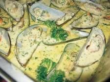 50 six succulent snails in a traditional garlic butter, served with bread fingers MUSSEL POT A-LA PETROS R45.