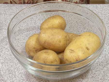 1 STEP-BY-STEP 2 In this recipe I used Klondike Goldust potatoes, which are supposed to be similar to Yukon Golds.