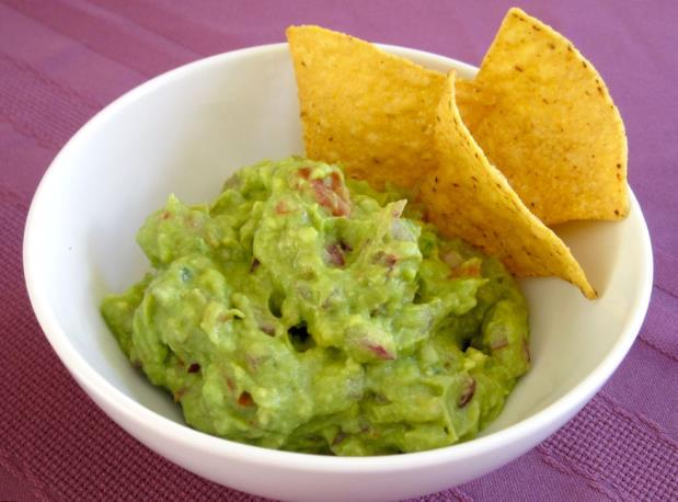 Easy Guacamole 4 avocados ½ cup salsa 3 teaspoons garlic powder or chopped garlic cloves Juice of ½ lime or lemon Salt and pepper to taste Optional: chopped onion