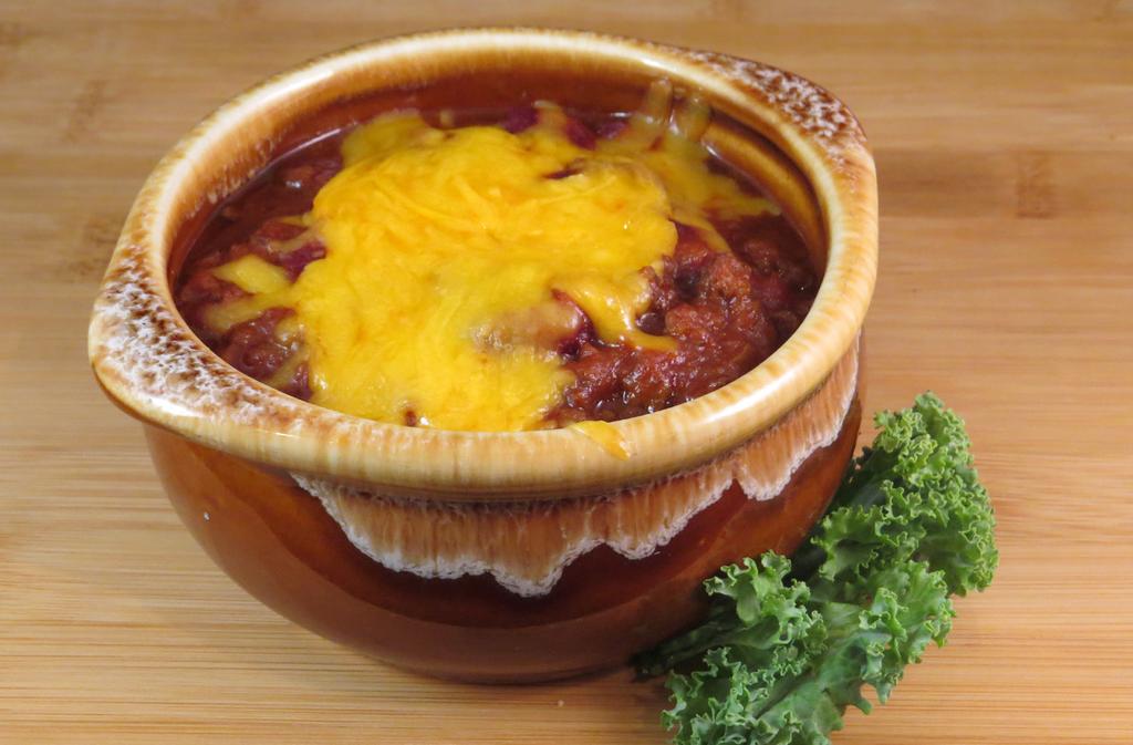 49 Bowl Salads Beef Chili in a crock topped with cheddar cheese Dressings: Yoder s own Bacon Dressing, Ranch, Fat Free Ranch, French, Fat Free French, Thousand Island, Celery Seed, Bleu Cheese, Honey