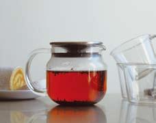The pot strainer is made of fine mesh and plastic, so it s handy, drains well, and is suitable for small tea leaves.
