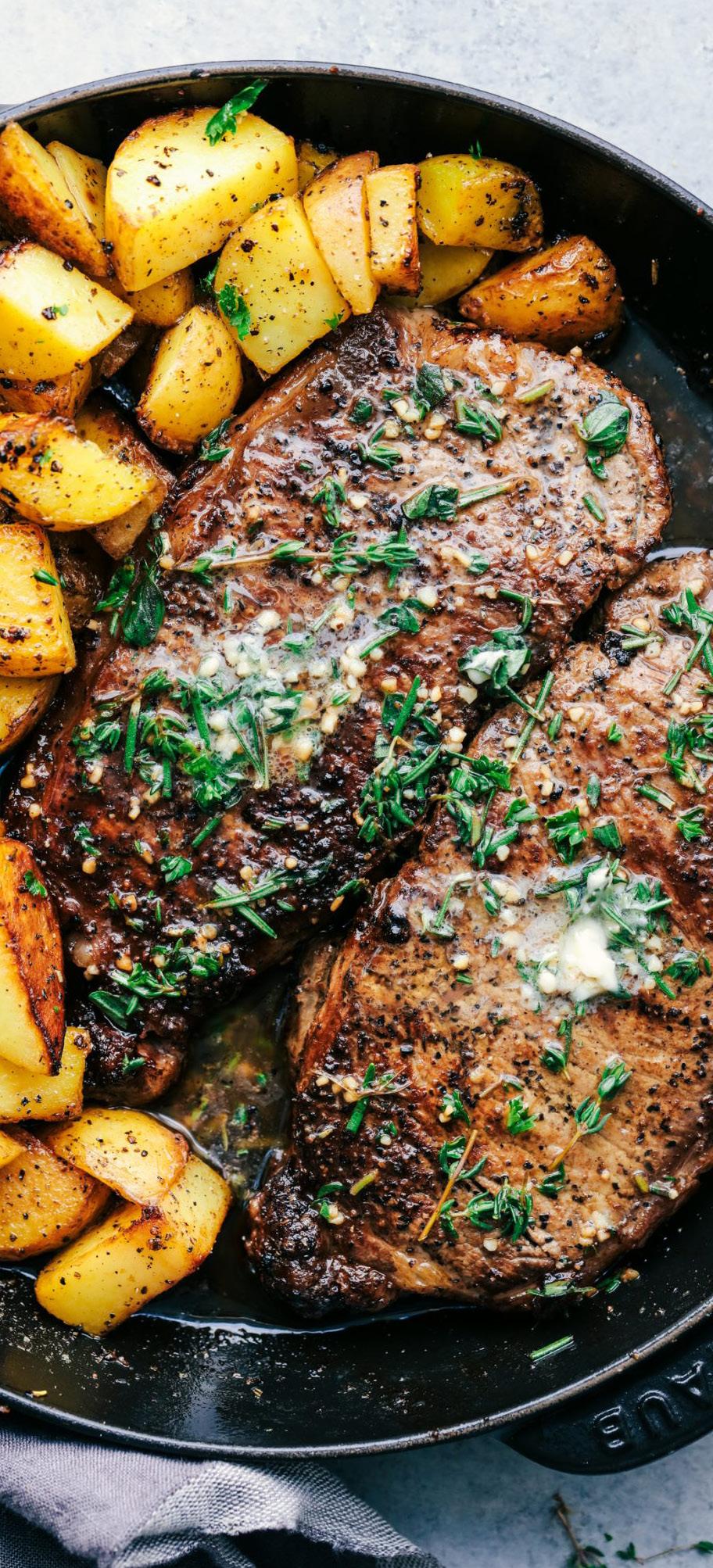 skillet garlic butter herb STEAK & POTATOES PREP TIME 5 MIN COOK TIME 30 MIN TOTAL TIME 35 MIN SERVES 4 1 tablespoon olive oil 1 tablespoon butter 1 pound yukon gold potatoes, sliced about ½ inch in