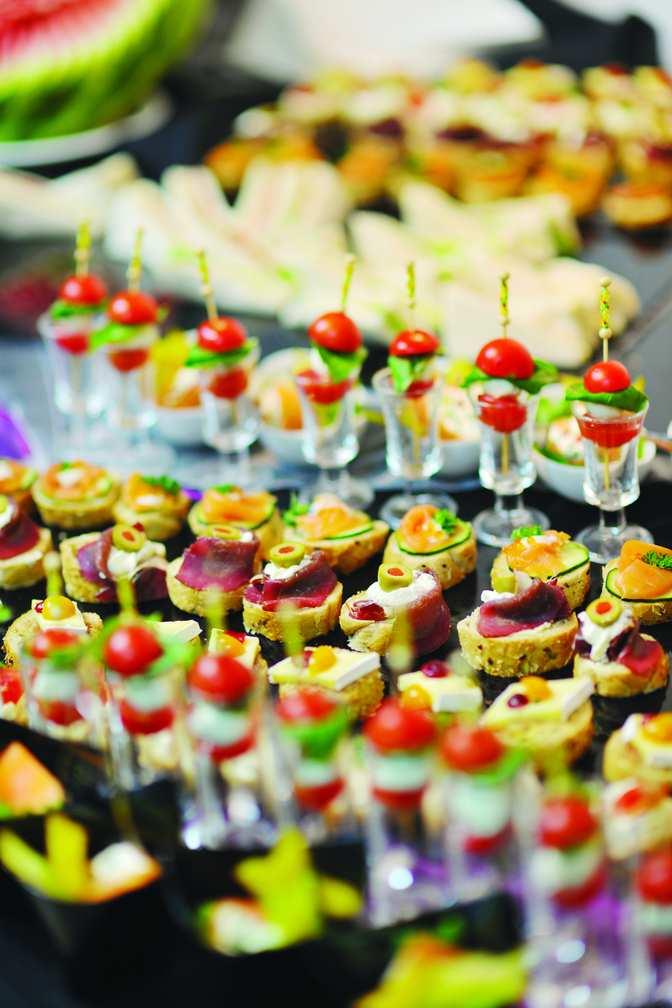 Buffets examples Cold buffet 1 Tomato filled with herb cheese Fish terrine with salmon Chicken roll with vegetables Pork tenderloin with camembert Mini Caesar salad with grilled chicken Banquet