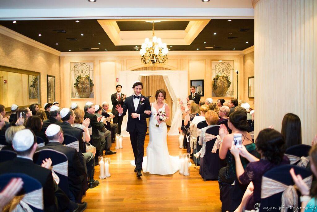 Policies and Procedures Booking Information Estia requires a non-refundable $1000 deposit for all Weddings.