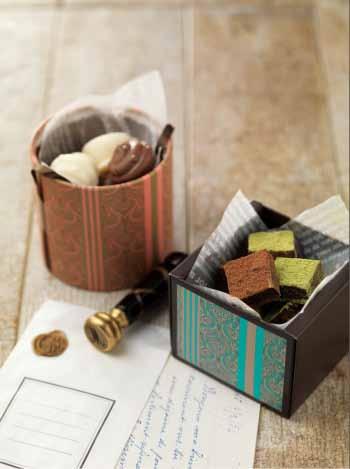 Couverture Chocolate 25g Cocoa Powder 35g Green Tea Powder 410g Cream Powder Nuts Truffle Chocolate DIY Set A0010010 EAN Code : 8809303756407 Weight(g) : 141g Contents : 1100g Dark Couverture