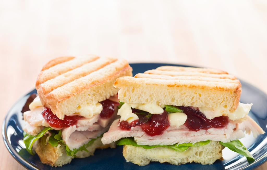 Turkey, Brie & Cranberry Panini For the Chutney 1 tablespoon olive oil 1/3 cup chopped yellow onion 1 spicy red pepper (like serrano), seeded and chopped 1 clove garlic, minced Juice of 1/2 lemon
