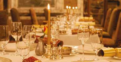 St Albans Christmas Market December CHRISTMAS HOUSE PARTY Sunday 23rd - Thursday 27th The festive period is the perfect time to experience the delights that only Luton Hoo can provide, with its