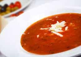 00 Cream of tomato soup served with garlic croutons شوربة الطامطم شوربة