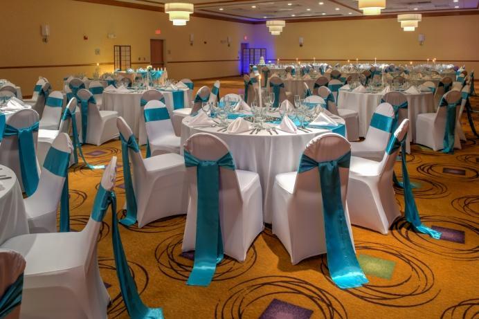 Sash Color (per setting) 3 Chair Cover, Choice of Sash Color & Table Runner (per setting) 4 Table Overlays in