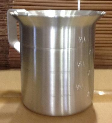 MEASURING CUP 1 QT CAPACITY (CMS# 4092) Suggested Uses: Used to measure the volume of liquids such as water,