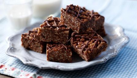 P/20 CHOCOLATE CRISPIES 4= AVERAGE SIZE MARS BARS 5=OZS MARG 5=TABLESPOONS OF SYRUP 7=OZS RICE CRISPIES --------------- MELT THE MARS BARS, MARG, AND THE SYRUP OVER A GENTLE HEAT, THEN ADD THE