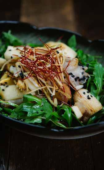 サラダ SALAD 5 Tofu Salad (VEGAN) 12 Creamy tofu topped with rocket salad & sesame herb dressing 6 kinoko salad (VEGAN) 13 Varieties of mushroom with mix salad tossed in sesame soy & tomatoes in our