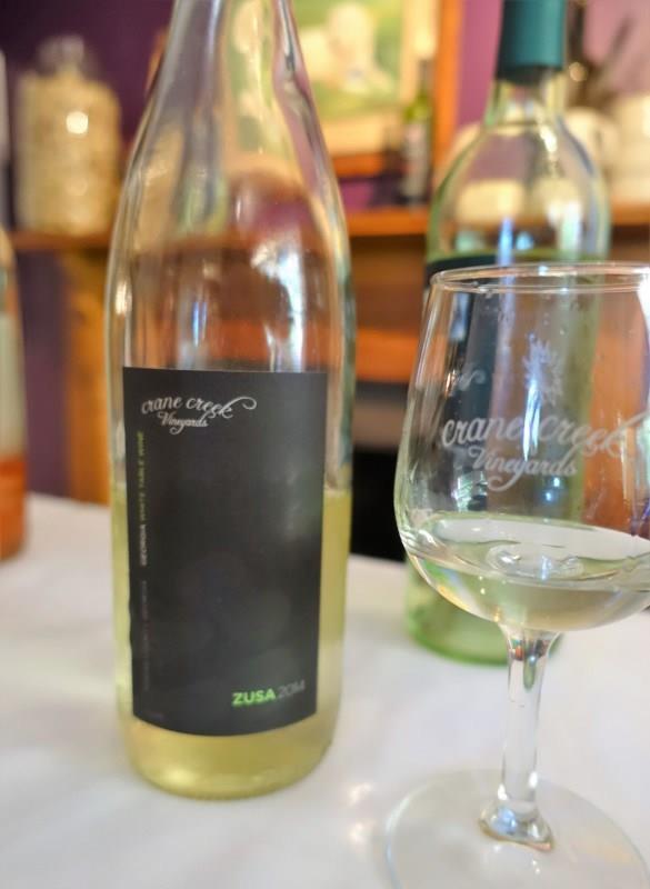 Hybrid-vinifera white wine blend ZUSA (Crane Creek, GA) Gruner Veltliner (75-80%) Traminette and