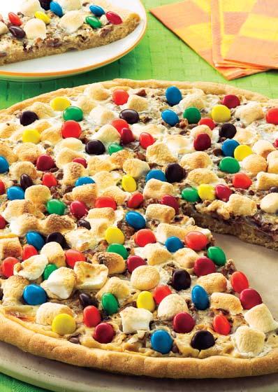 crowd-pleasing cookie pizza OK, this won t fit into a cookie jar, but it s such a fun party dessert! Or put it in a pretty box as a welcome gift.