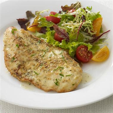 Lemon & Garlic chicken Serves 4 Ingredients: 4 skinless chicken fillets, cut into strips 1 tablespoon of flour Pepper Spray olive oil 1 onion, peeled and sliced 1 clove of garlic, peeled and sliced