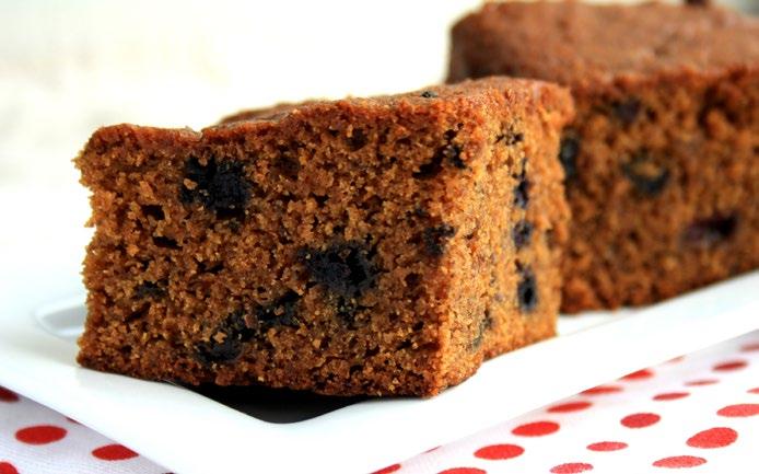 Blueberry Flax Gingerbread ¼ cup ground flaxseed ½ tsp baking soda 3 tsp baking powder ½ cup butter, softened ¼ tsp salt ½ cup sugar 1 tsp cinnamon 1 egg 1 tsp ginger ½ cup milk 1 cup blueberries ½