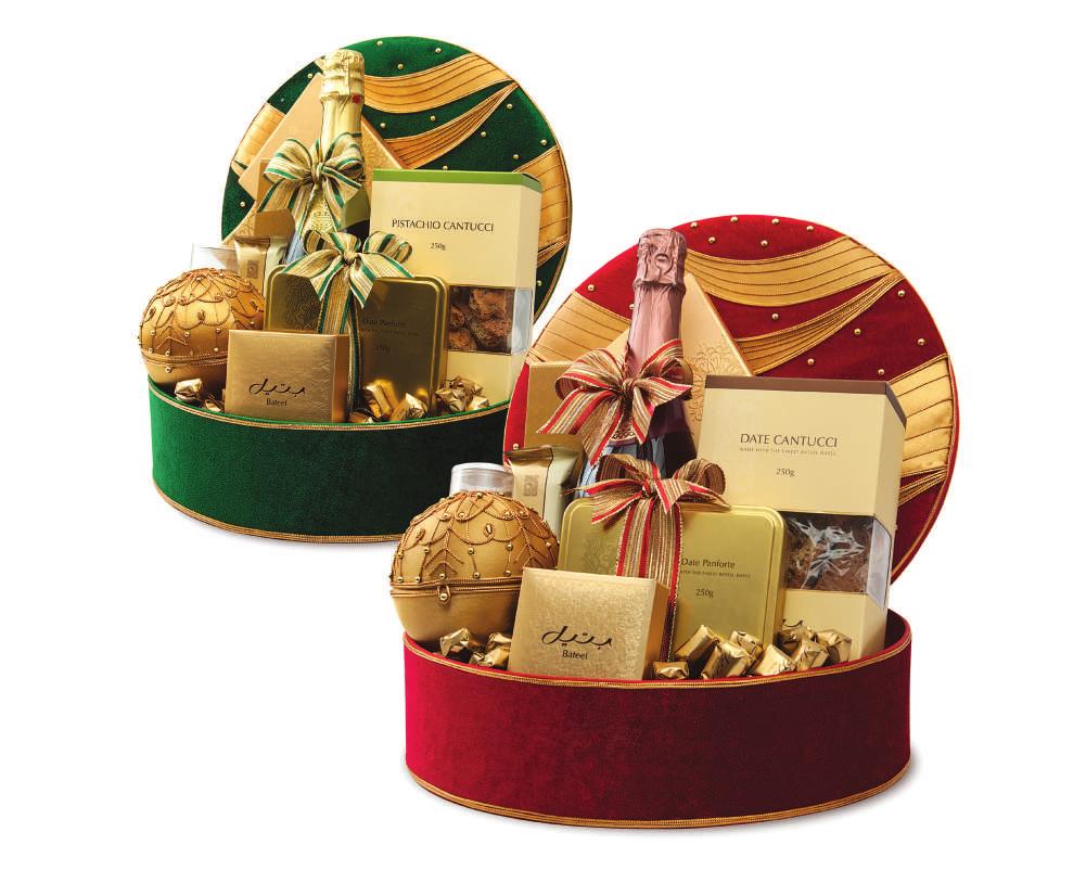 NATALIE HAMPER Gift hamper available in green or red velvet fabric, gold lamé and gold