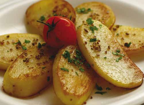 Potatoe Wedges Serves 4 Cooking functions: Crisp 1 kg potatoes, olive oil, salt, pepper. Wash the potatoes, peel off the skins and cut each into 4 slices. Season with salt and pepper.