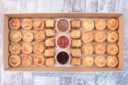 00 PARTY PACK COLLECTION 8 Chunky beef pie 8 Chicken and leak pie 0 Premium sausage roll 8 Sweet potato, red capsicum, leek & cheese quiche Sauces
