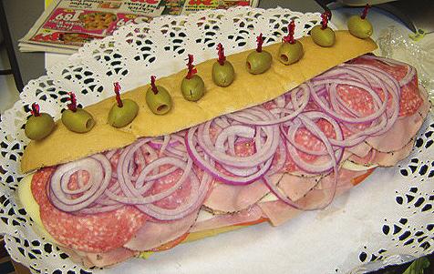 95 Braided American Circle Sub Imported Ham All Meat Bologna