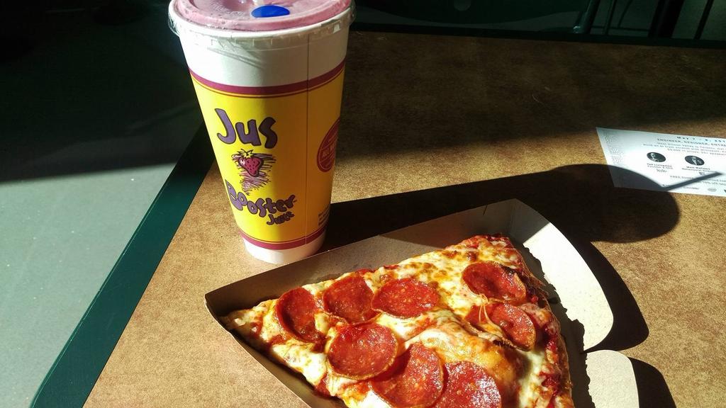 Brubakers - Booster Juice and Pizza Pizza, Lunch General comments: Overall the customer service was a bit lacking for Brubakers although Pizza Pizza performed well.