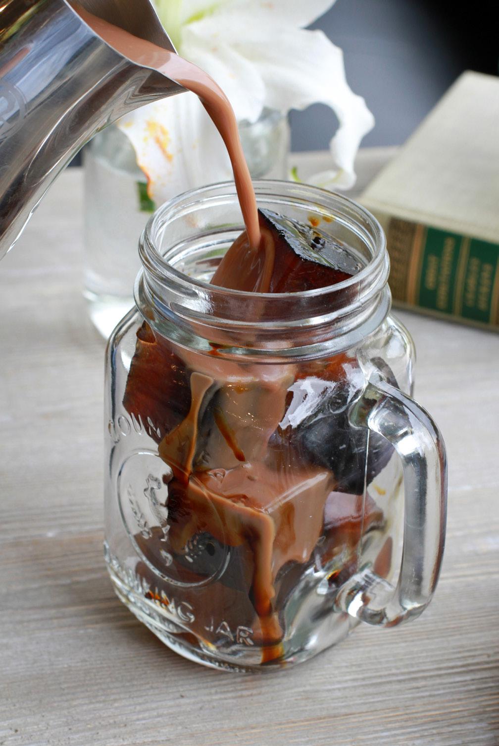 Chilled Chocolate Toddy Cold Brew is one of my favorite drinks on a hot summer afternoon. Inspired by Nutella hazelnut spread, this variation is the perfect combination of refreshing and indulgent.