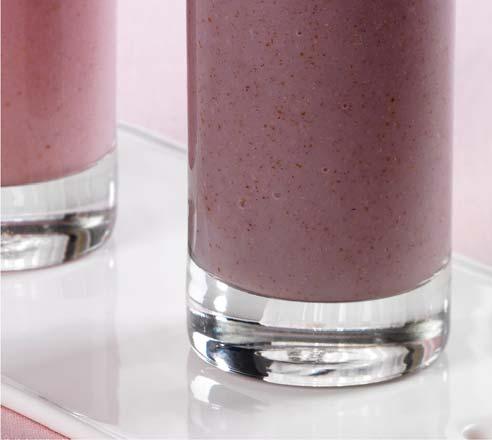 (ingredients can be alternated) 184kcal Use the Smoothie Strainer Red Cabbage Frozen Pear Milk