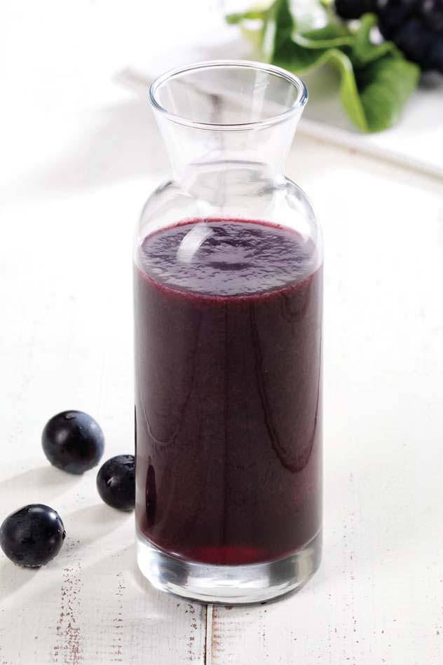 Refresh05 Grape Vegetable Juice Drink grape juice when you are tired or thirsty. 1 Wash the grapes well and remove the grapes from the stem. 2 Wash the spinach and young leaf vegetables well.