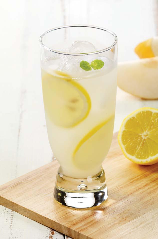 Refresh09 Fresh Pear Lemon Juice A good combination of pear juice and lemon juice. Start your day with Pear Lemon and try the Sweet & Sour taste. 1 Peel the pear.