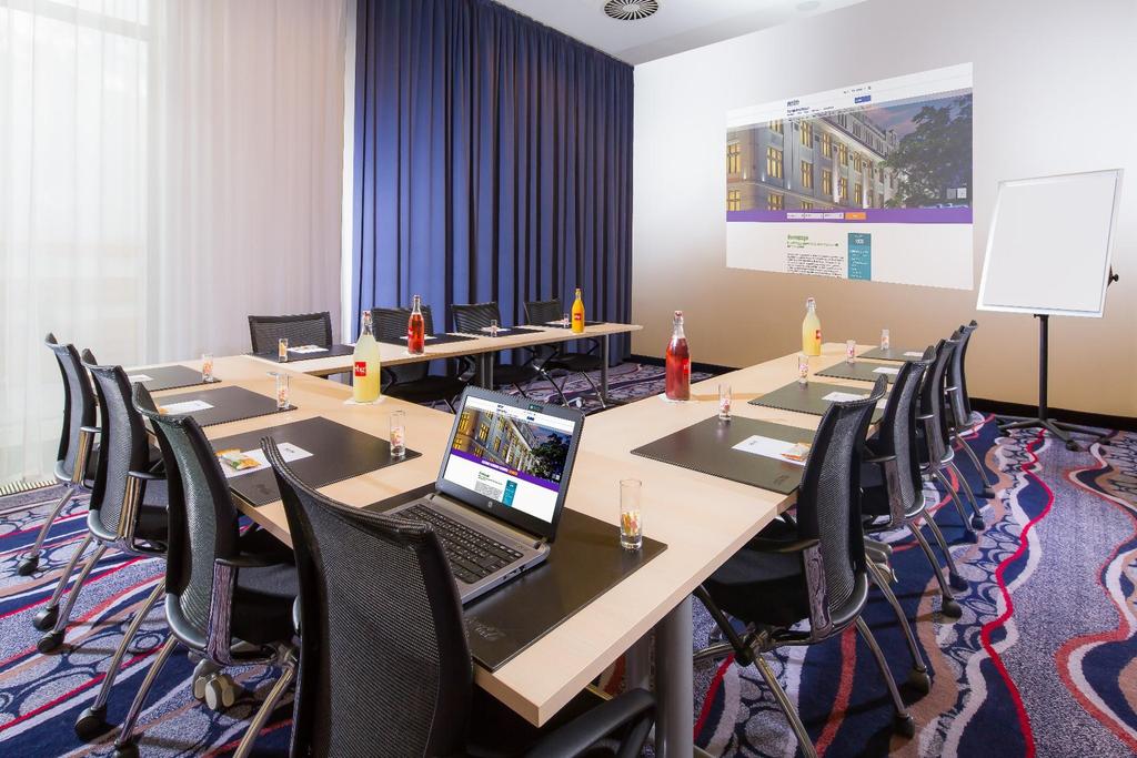 CONFERENCE PACKAGES hotels you can rely on DAILY DELEGATE RATE PARK INN 1 750 CZK per person/full day Morning & afternoon Park Inn coffee break Permanent coffee and tea station Chef`s Choice Buffet