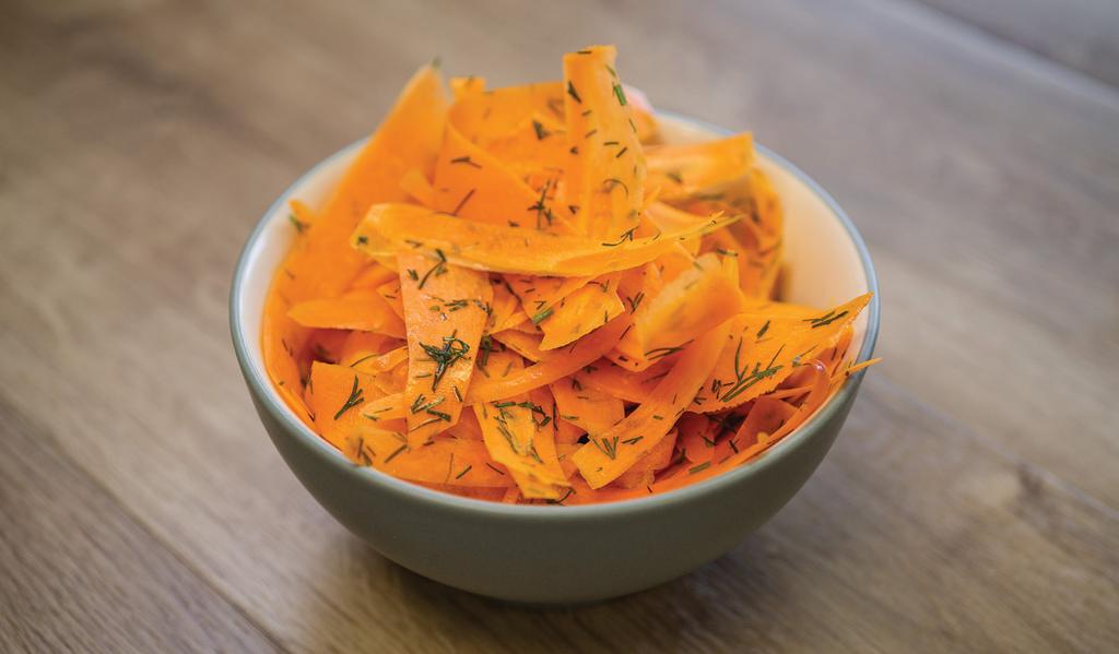 Carrot salad Serves 4 3 carrots, peeled into ribbons 1 tablespoon lemon juice 1 tablespoon oil ½ cup chopped herbs (fennel, dill, parsley, coriander) 1. Place carrots into a bowl. 2.