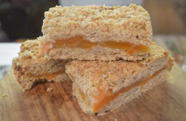 APRICOT SLICES INGREDIENTS 285g/10oz dried apricots 180ml/6floz water 1tsp lemon rind 115g/4oz coconut oil or butter or margarine 1tbsp molasses 115g/4oz gluten free flour or rice flour or wheat