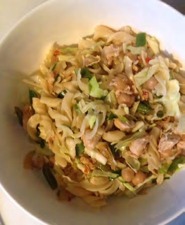 ASIAN CHICKEN PASTA SALAD READY IN APPROX. 45 MINS EACH SERVE GIVES: 1 1 1/ 3 2 1/ 3 METHOD Cook half a packet of pasta according to the instructions on the packet. Once cooked, drain and keep warm.