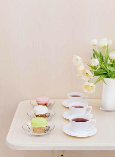 29 POETIC Afternoon Tea Pamper your friends with tea and