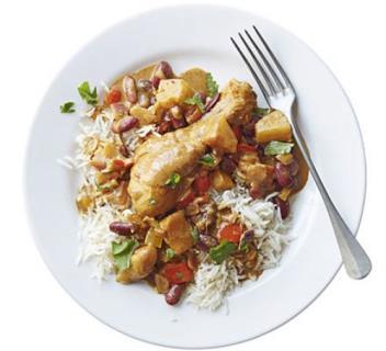 LESSON FOUR FRUITY CARIBBEAN CURRY Ingredients 2 tsp vegetable or sunflower oil 4 chicken drumsticks (optional). Replace with a sweet potato for a vegetarian version.