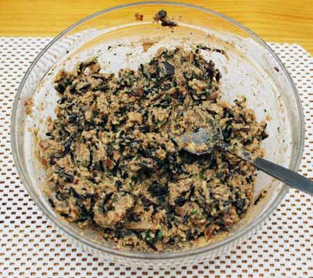 The mushrooms cook in only about 2 or 3 minutes. 8 Combine all the stuffing ingredients.