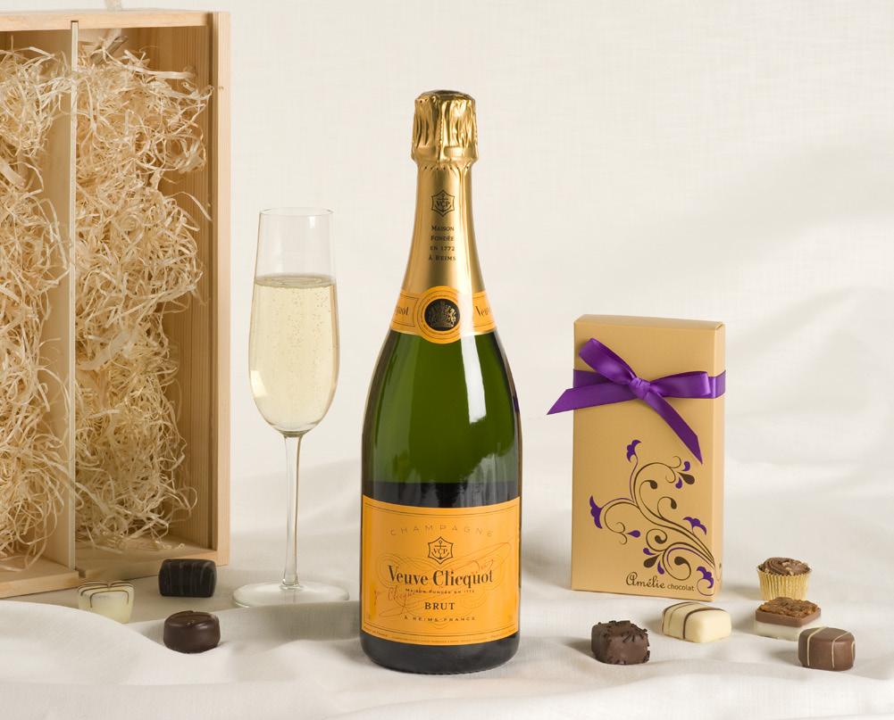 Single bottle Champagne Gift Champagne Bernard Remy Carte Blanche NV Brut Packed in wooden gift box