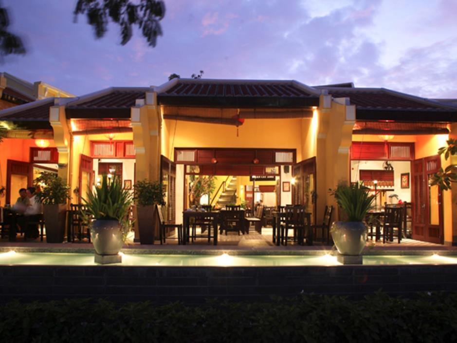 MADAM LAN RESTAURANT Add: 4 Bach Dang Street, Da Nang Tel: (+84-236) 3616 226 Capacity: 300 guests 6:00 22:00 Huge restaurant in a French colonial-style