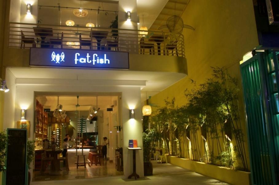 FATFISH RESTAURANT Add: 439 Tran Hung Dao Street, Son Tra District, Da Nang Tel: (+84-236) 3945 707 Cuisine: Asian Mediterranean Fusion Capacity: 80 guests 9:00 23:30 Located close to Dragon