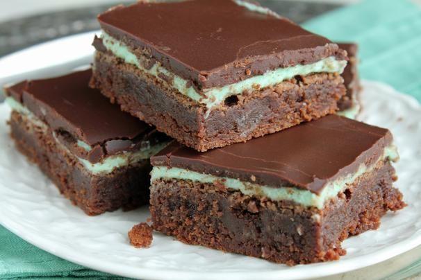 Creme De Menthe Brownies Ingredients Brownies 4 ounces unsweetened baking chocolate 1 cup unsalted butter 4 large eggs 2 cups granulated sugar ½ teaspoon vanilla extract 1 cup flour Filling ½ cup of