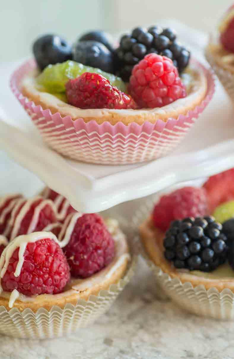 Pastry & Candy Cups Presentation Cups Baking Cups Available in Brown, Burgundy, & Gold Oven safe up to 390 F Microwave & Freezer Safe Grease Resistant Pastry & Candy Cups: Are made of