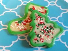 Cut-out Cookies with Eggnog Icing Recipe 2 Makes 12 x 4-inch cookies Extra Ingredients: Food Coloring Sprinkles