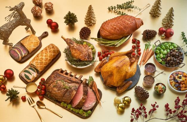 THE RETURN OF THE WELL-LOVED SIGNATURE ROASTS, NEW WINE-FLAVOURED YULE LOGS AND A 3D IGLOO CAKE HERALD THE TRADITIONS OF THIS YEAR S FESTIVE DINING