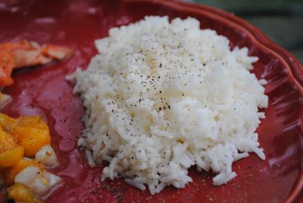 STARCHES ANISEED WHITE RICE Fluffy long-grain white rice steamed with aniseeds SAVOURY BROWN RICE Brown rice