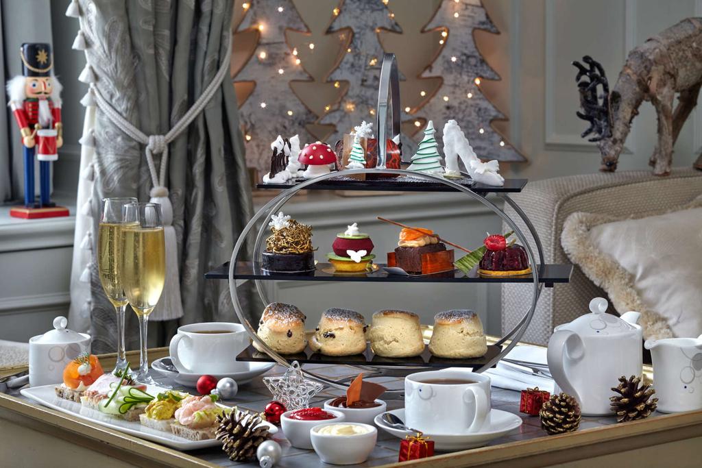 FESTIVE Afternoon Tea Make it extra special this Christmas! Tea time with a festive flourish Relax in the idyllic surroundings of Mayfair whilst enjoying culinary festivities in Podium Restaurant.