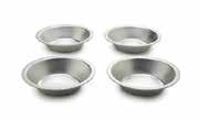 BAKING TINPLATED STEEL BAKEWARE This durable bakeware, highly resistant to dents and scratches,