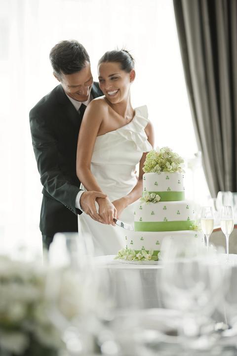 DoubleTree Wedding offer Dear fiancée and fiancé, your wedding day may be the most beautiful thanks to us too. DoubleTree By Hilton is the right choice for your wedding.